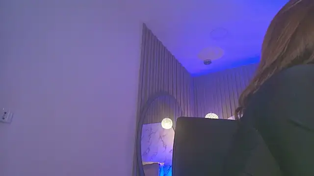 Franchesca De Luca online show from March 2026 01:55:01 AM