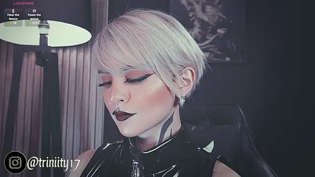 Snapshot of Trinity___s chatting on December 2024 04:36:02 PM Trinity s online show from December 2024 04:36:02 PM