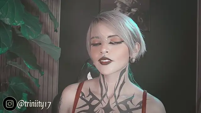 Snapshot of Trinity___s chatting on January 2025 02:09:01 AM Trinity s online show from January 2025 02:09:01 AM