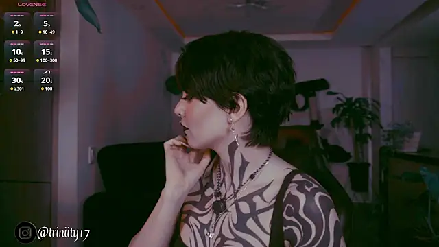 Snapshot of Trinity___s chatting on December 2025 10:28:02 PM Trinity s online show from December 2025 10:28:02 PM