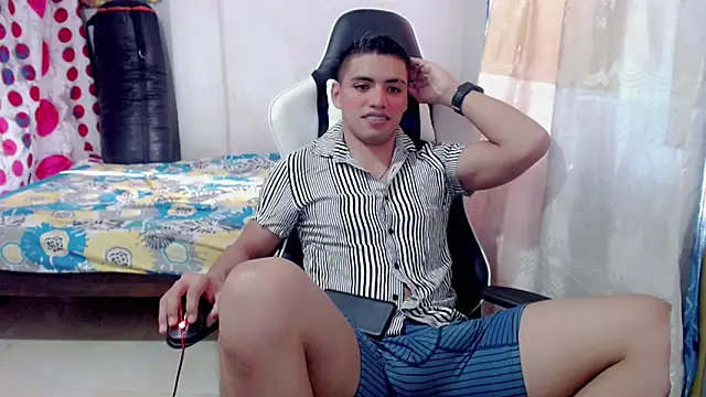 danilo302209 online show from January 2025 01:13:01 PM