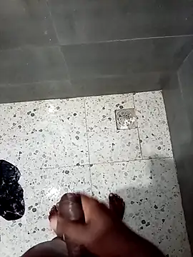 Zoy1 online show from September 2025 12:06:01 PM