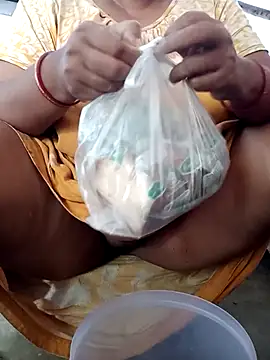 Hotty-rumi online show from November 2025 01:49:02 AM