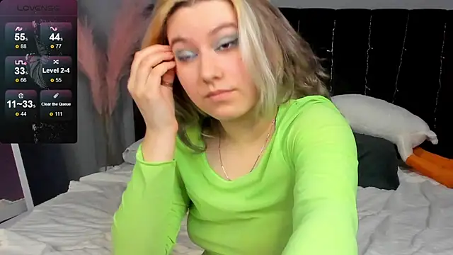 Snapshot of Bonni_Meiz chatting on February 2025 04:33:01 PM Bonni Meiz online show from February 2025 04:33:01 PM