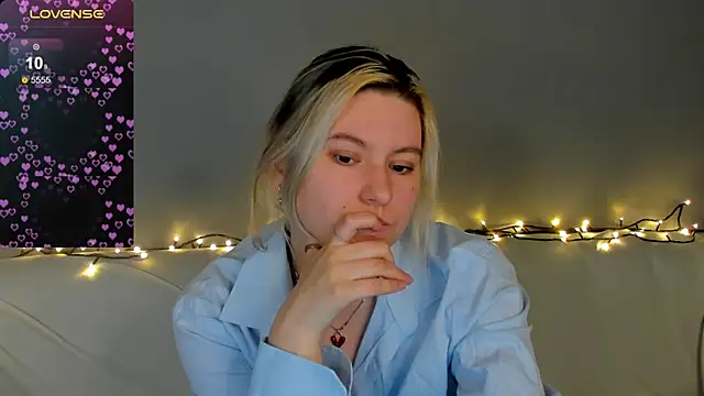 Snapshot of Bonni_Meiz chatting on February 2025 10:29:02 AM Bonni Meiz online show from February 2025 10:29:02 AM