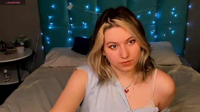 Snapshot of Bonni_Meiz chatting on February 2025 10:09:02 AM Bonni Meiz online show from February 2025 10:09:02 AM