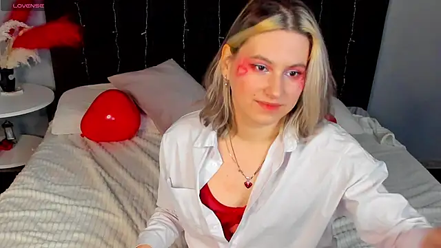 Snapshot of Bonni_Meiz chatting on February 2025 02:23:01 PM Bonni Meiz online show from February 2025 02:23:01 PM