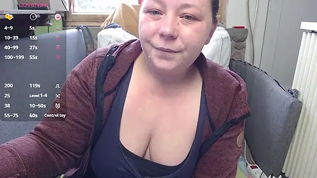 Snapshot of KasiaPrivat chatting on January 2025 11:34:02 AM KasiaPrivat online show from January 2025 11:34:02 AM