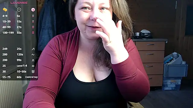 Snapshot of KasiaPrivat chatting on February 2025 06:58:02 AM KasiaPrivat online show from February 2025 06:58:02 AM