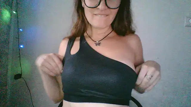 Yulia777 online show from December 2025 12:21:02 PM