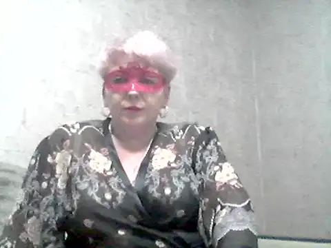 Lisa Suzie online show from December 2024 06:49:01 PM
