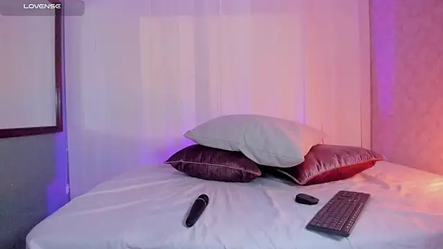 Pamela Johnsonn online show from February 2026 11:13:01 AM