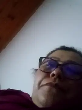 Snapshot of Darly_Gomez chatting on December 2024 04:06:01 AM Darly Gomez online show from December 2024 04:06:01 AM