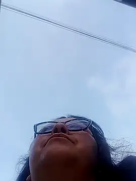 Snapshot of Darly_Gomez chatting on February 2025 11:04:02 PM Darly Gomez online show from February 2025 11:04:02 PM