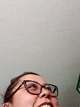 Snapshot of Darly_Gomez chatting on March 2025 09:15:01 PM Darly Gomez online show from March 2025 09:15:01 PM