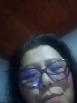 Snapshot of Darly_Gomez chatting on March 2025 10:48:01 PM Darly Gomez online show from March 2025 10:48:01 PM