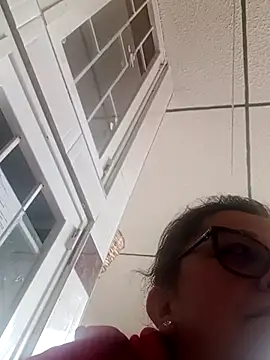 Snapshot of Darly_Gomez chatting on March 2025 09:05:02 PM Darly Gomez online show from March 2025 09:05:02 PM