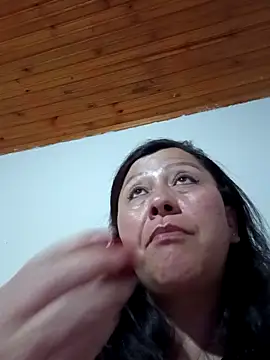 Darly Gomez online show from December 2025 03:14:02 AM