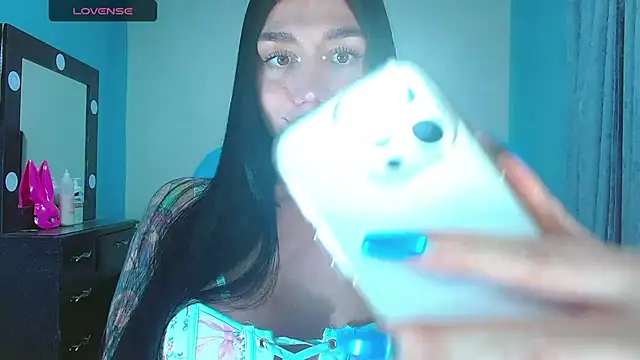 karla zambrano online show from February 2026 09:59:02 PM