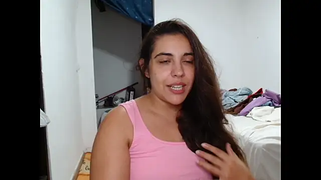 Ursumi1 online show from September 2025 08:32:01 PM