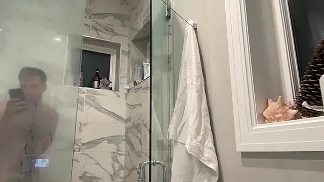 Snapshot of 69woodinson chatting on April 2026 01:16:02 AM 69woodinson online show from April 2026 01:16:02 AM