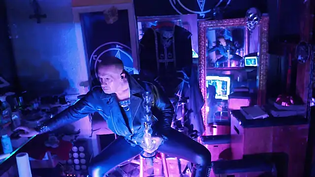 BULGEDEMON online show from November 2025 05:17:02 PM