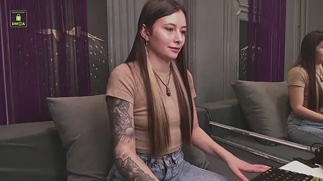 Ishtar Divine online show from February 2025 11:49:02 AM