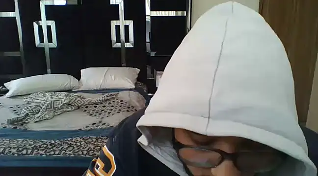 Nene1325 online show from December 2024 04:58:01 PM