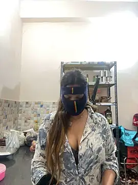 HoneyBearCpl online show from February 2025 02:45:01 PM