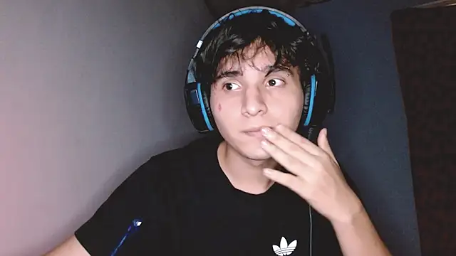 Charley quin online show from October 2025 04:37:02 AM