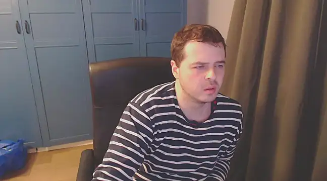 Snapshot of CuteMan33 chatting on December 2024 06:40:01 AM CuteMan33 online show from December 2024 06:40:01 AM