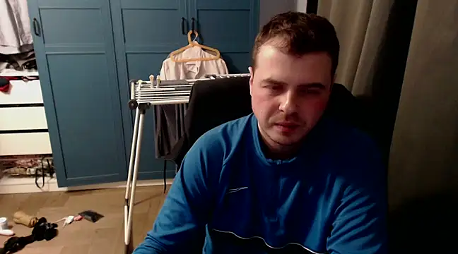 Snapshot of CuteMan33 chatting on February 2025 03:45:01 AM CuteMan33 online show from February 2025 03:45:01 AM