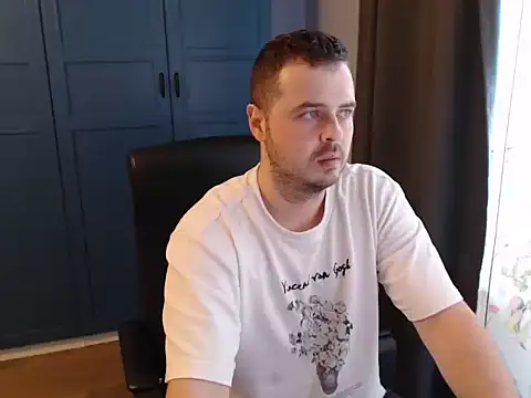 Snapshot of CuteMan33 chatting on September 2025 03:01:02 PM CuteMan33 online show from September 2025 03:01:02 PM