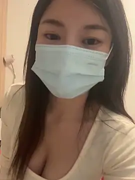 Snapshot of lululu-sweet chatting on December 2024 05:10:01 PM lululu-sweet online show from December 2024 05:10:01 PM