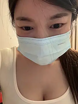 Snapshot of lululu-sweet chatting on December 2024 04:57:01 PM lululu-sweet online show from December 2024 04:57:01 PM