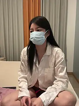 Snapshot of lululu-sweet chatting on December 2024 02:42:01 PM lululu-sweet online show from December 2024 02:42:01 PM