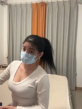 Snapshot of lululu-sweet chatting on January 2025 02:46:01 PM lululu-sweet online show from January 2025 02:46:01 PM