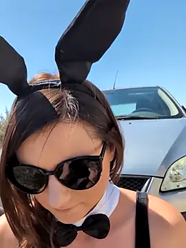 Samira-Summer online show from April 2026 09:43:01 AM