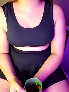 Olivia3 online show from October 2025 08:29:02 PM