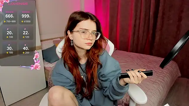 Sonya Glen online show from February 2025 02:44:02 AM