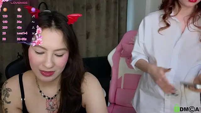 Sonya Glen online show from February 2025 01:33:02 PM