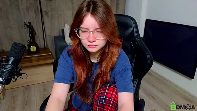 Sonya Glen online show from February 2025 06:41:01 PM