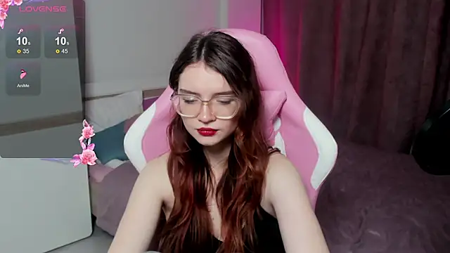 Sonya Glen online show from February 2025 08:03:02 PM