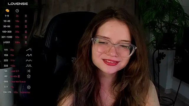 Sonya Glen online show from September 2025 09:15:01 PM