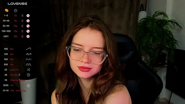 Sonya Glen online show from September 2025 09:14:02 PM