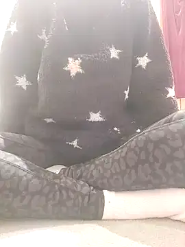 houy111111 online show from December 2025 11:19:01 AM