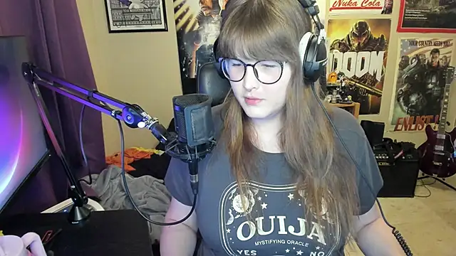 Snapshot of HannahCastle96 chatting on October 2025 12:19:01 AM HannahCastle96 online show from October 2025 12:19:01 AM