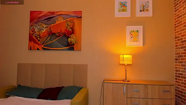 Snapshot of Venera66615 chatting on September 2025 09:37:01 PM Venera66615 online show from September 2025 09:37:01 PM