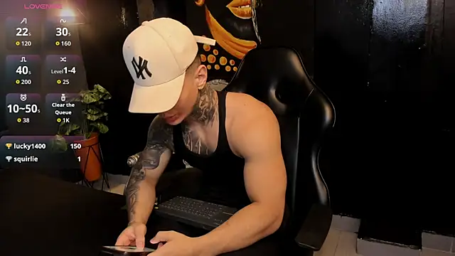 Flynn Riider online show from November 2025 05:19:01 PM