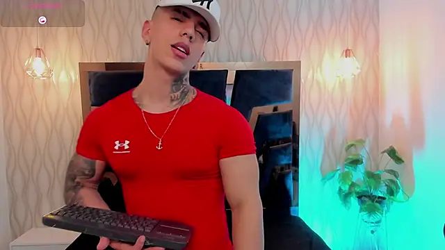 Flynn Riider online show from February 2026 06:36:02 AM